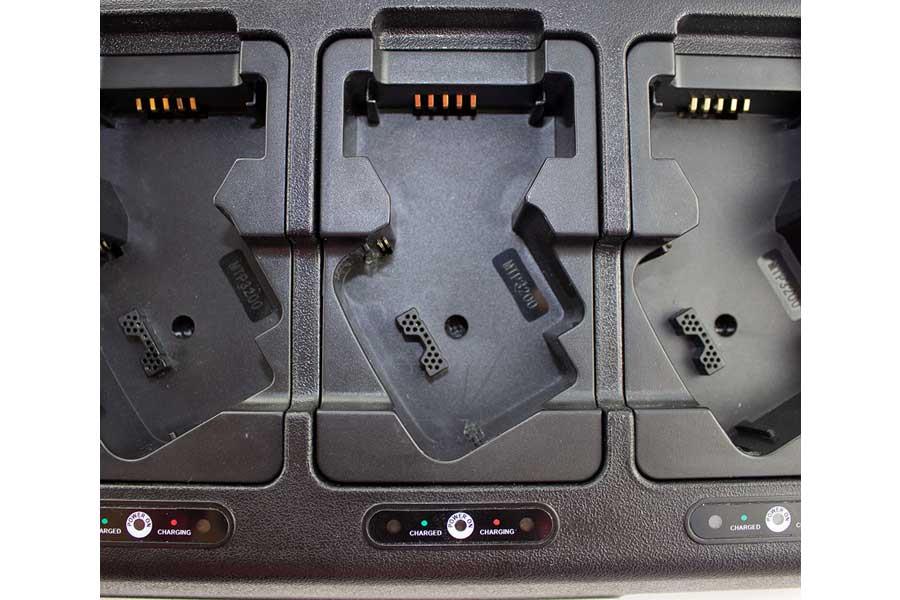 6+6-Stationen Ladegerät inkl. Adapter für MTP6650, MTP3550, MXP600