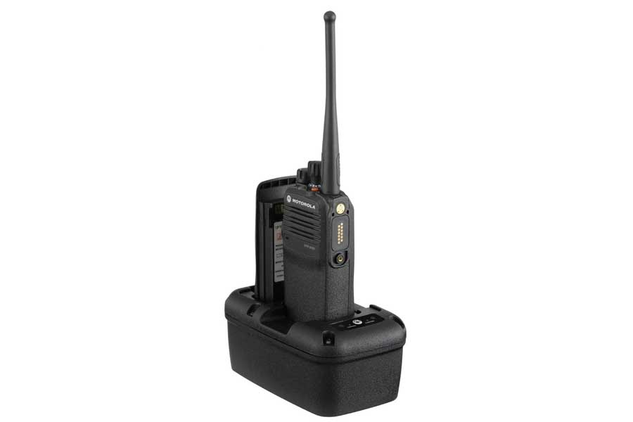 1+1-Stationen Ladegerät inklusive Adapter für Sepura SRH3800, SRH3900